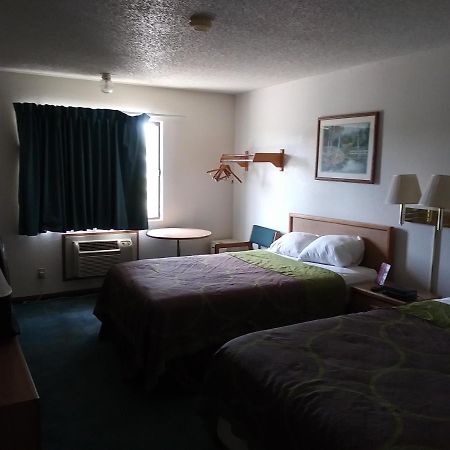 Amerihost Inn & Suites Kingdom City Экстерьер фото
